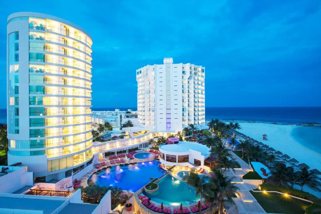 Hotel Krystal Punta Cancún