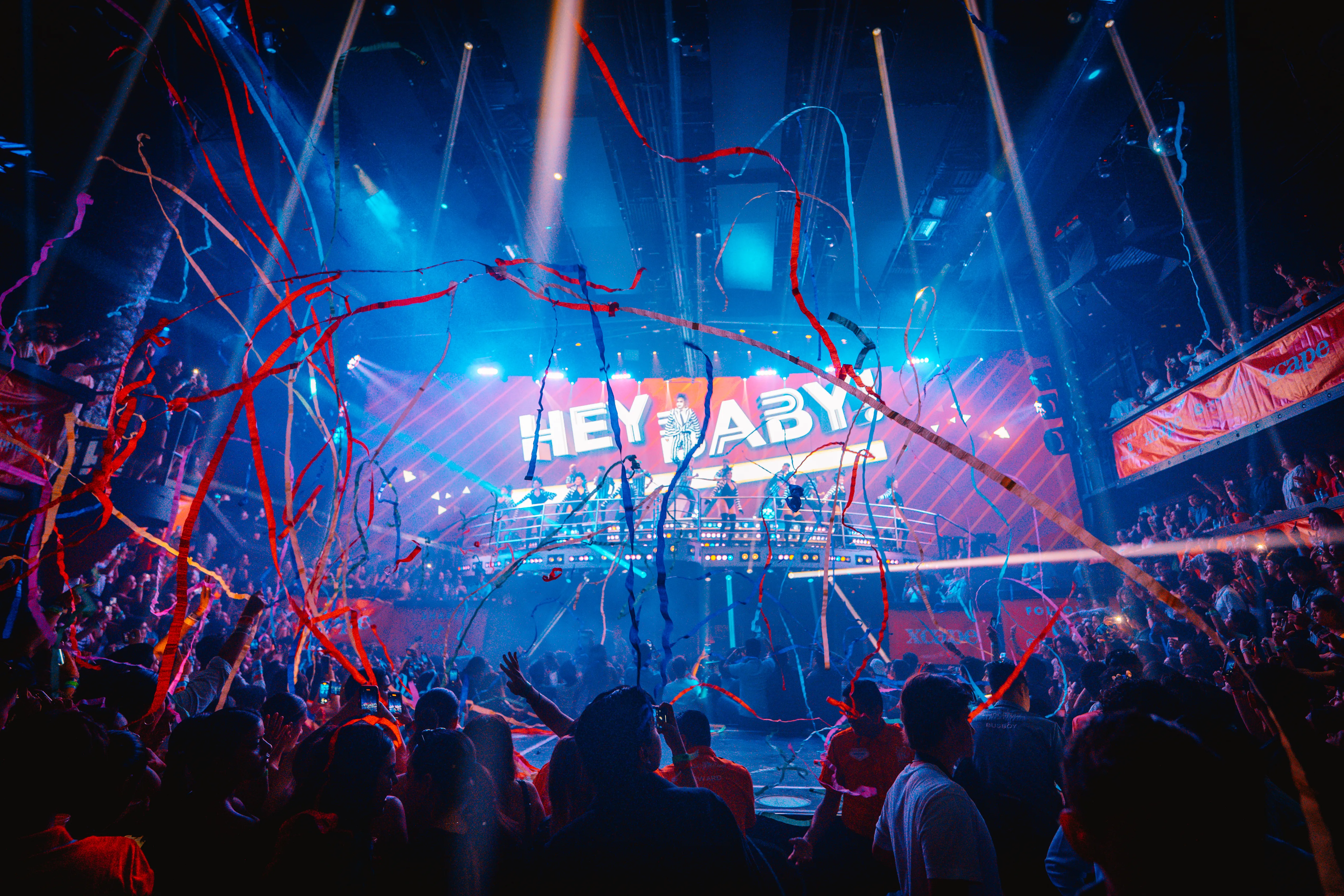 Cocobongo Front Row - Cancún travel experience